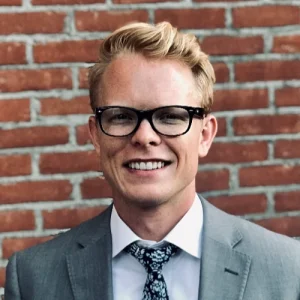 Taylor Wright Headshot